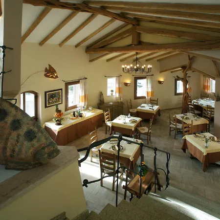 Hotel Arathena 4*