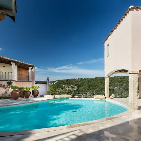 Arathena Hotel San Pantaleo