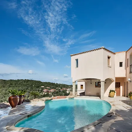 Hotel Arathena San Pantaleo
