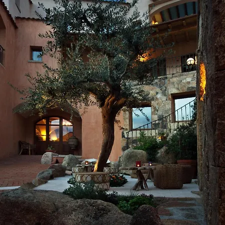 Arathena Hotel