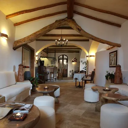 Arathena Hotel
