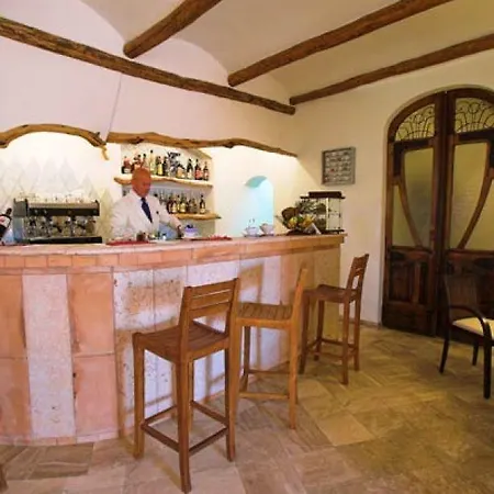Hotel Arathena