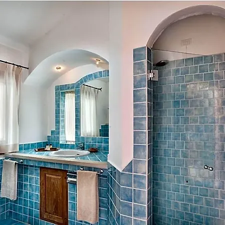 Arathena Hotel 4*