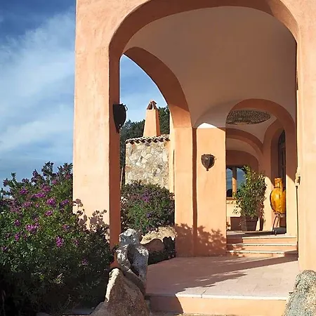 Arathena Hotel