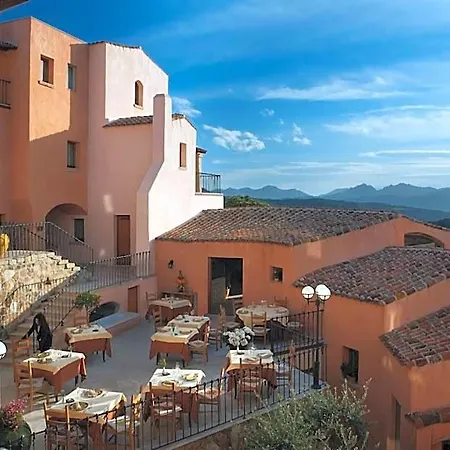 Hotel Arathena San Pantaleo