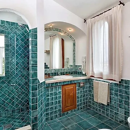 Hotel Arathena San Pantaleo