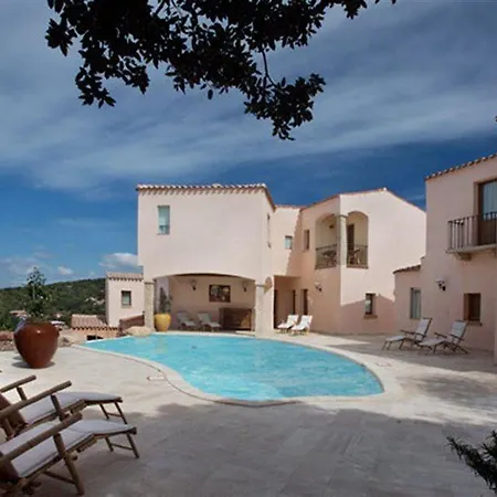 호텔 Arathena 산판탈레오