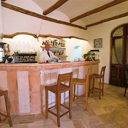 Ξενοδοχείο Arathena 4*