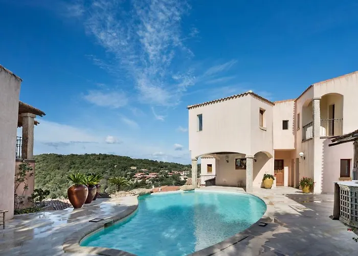 Hotel Arathena San Pantaleo