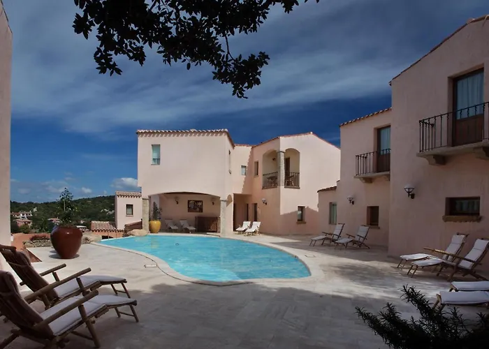 Hotel Arathena San Pantaleo